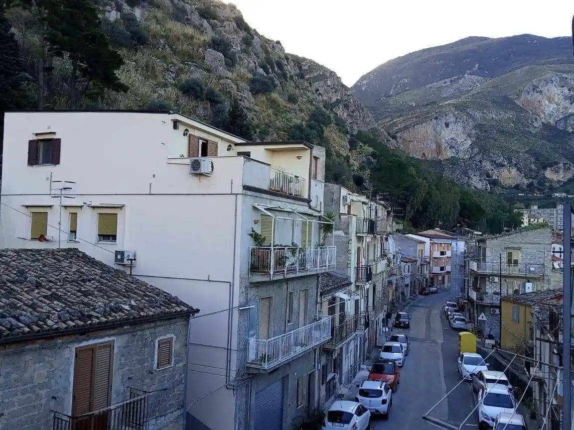 Casa indipendente in vendita a Collesano