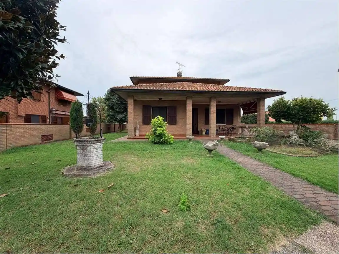Villa in vendita a Ferrara