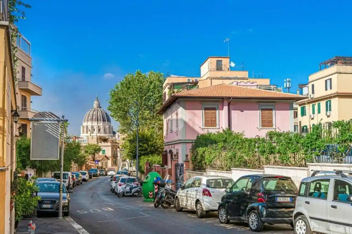 Appartamento in vendita a Roma