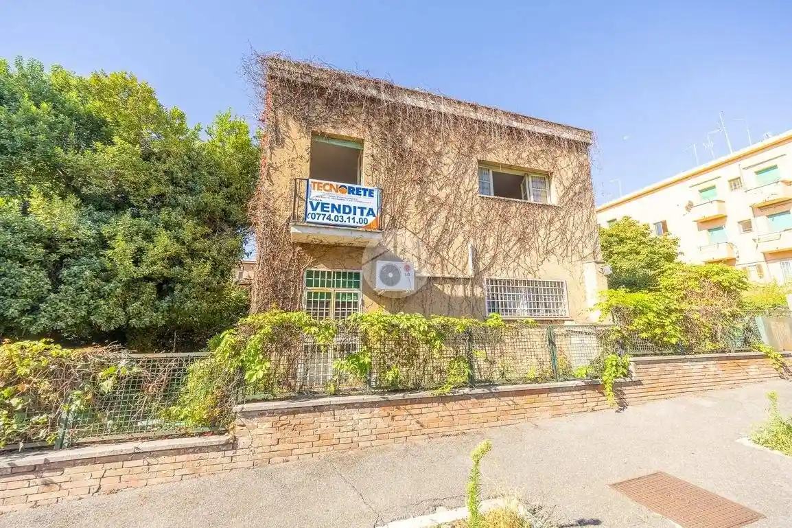 Villetta a schiera in vendita a Guidonia Montecelio