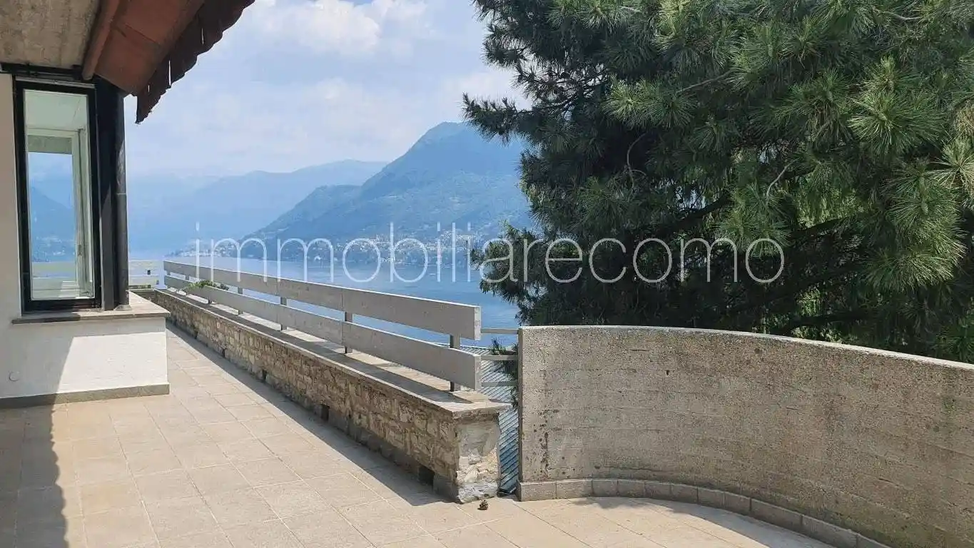 Villa in affitto a Como