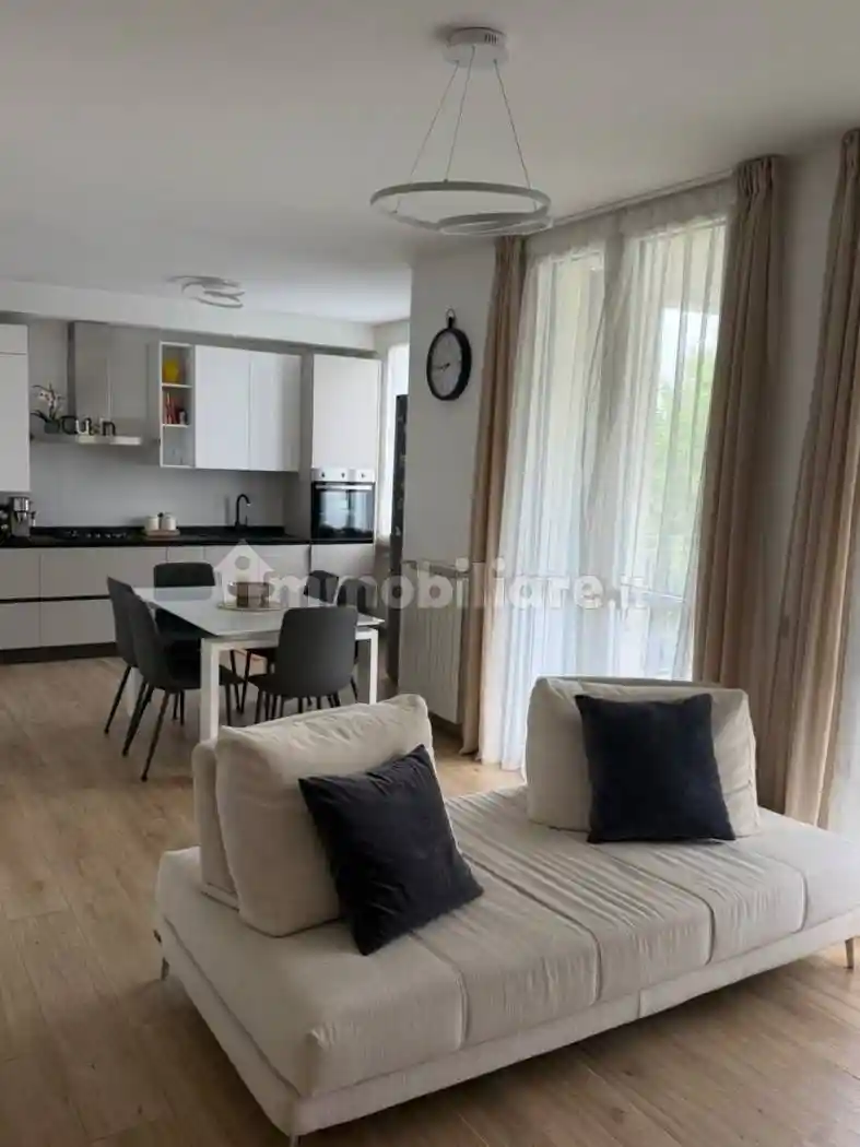 Appartamento in vendita a Trezzano sul Naviglio