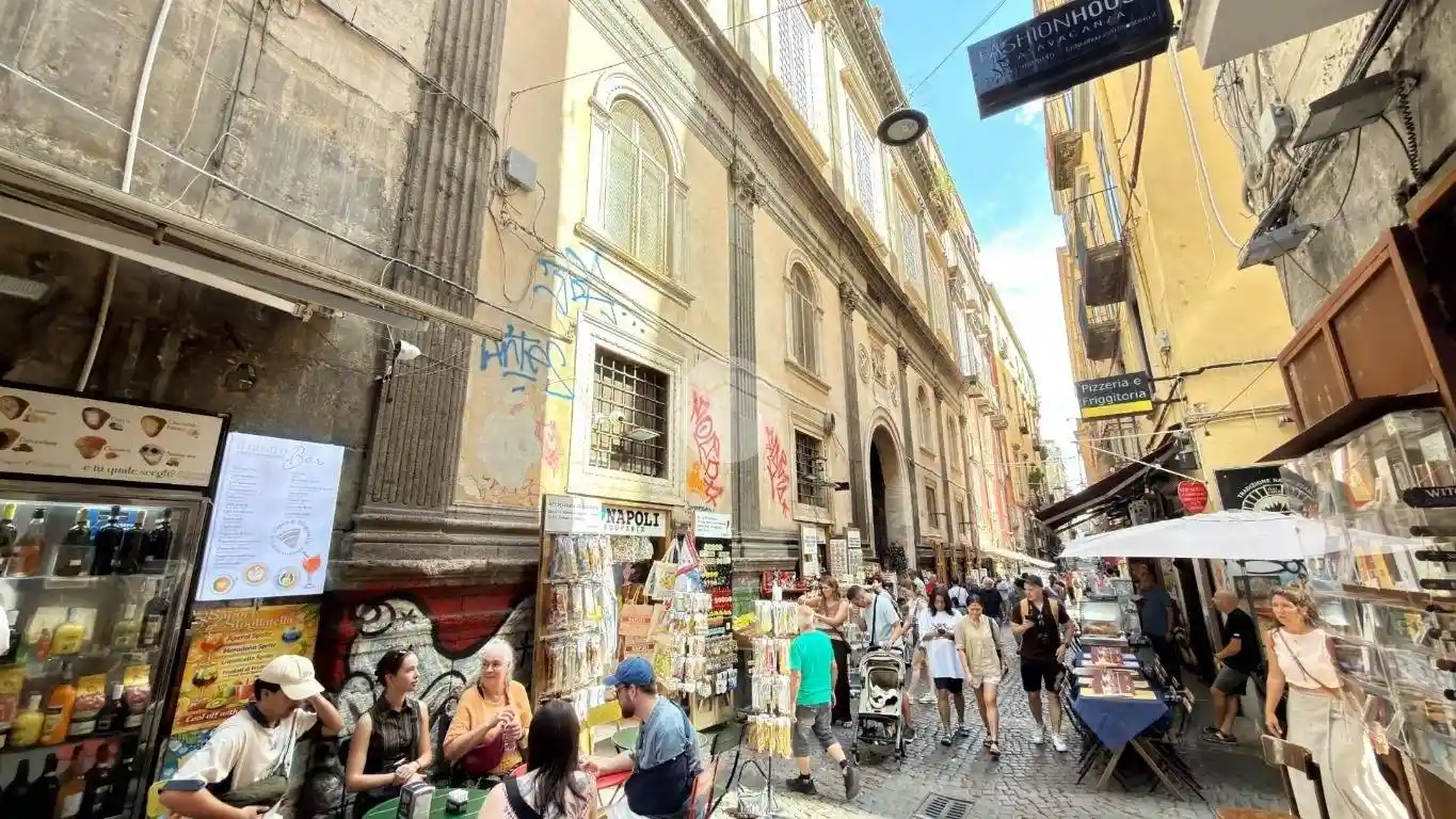 Appartamento in vendita a Napoli