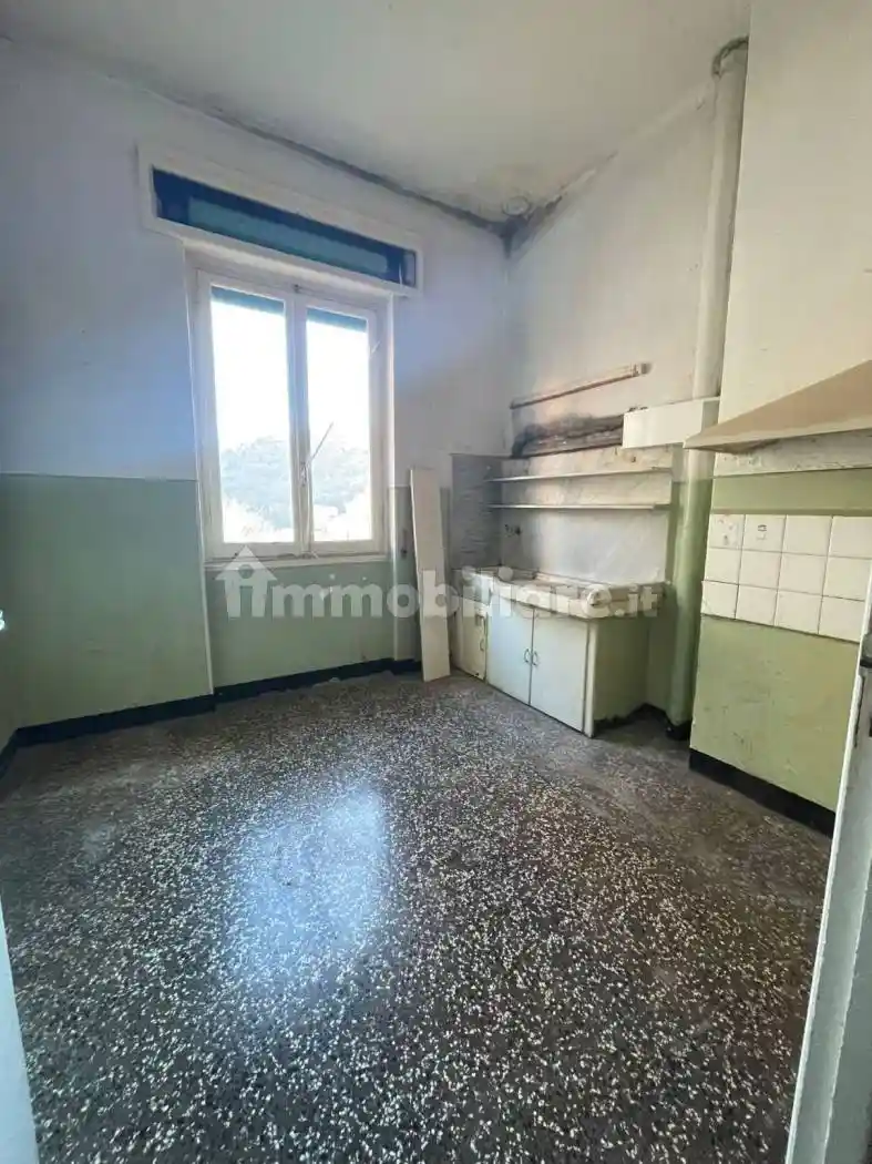 Appartamento in vendita a Genova