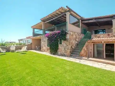 Villa in vendita a Arzachena