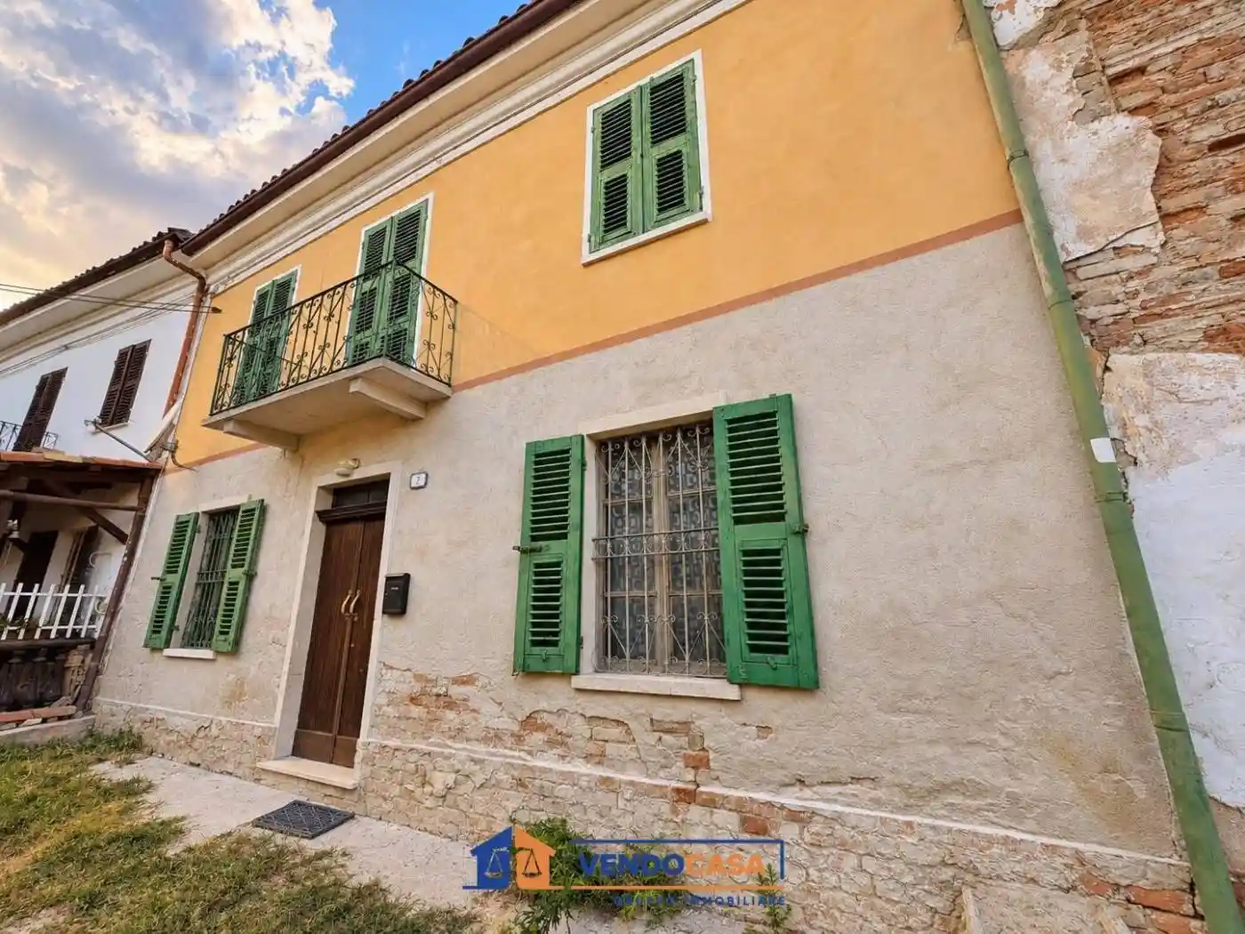 Casa indipendente in vendita a Mombaruzzo