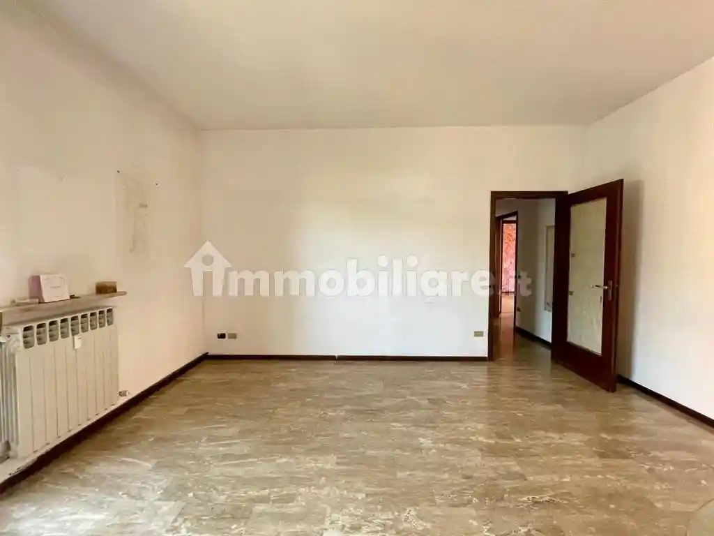 Appartamento in vendita a Castronno