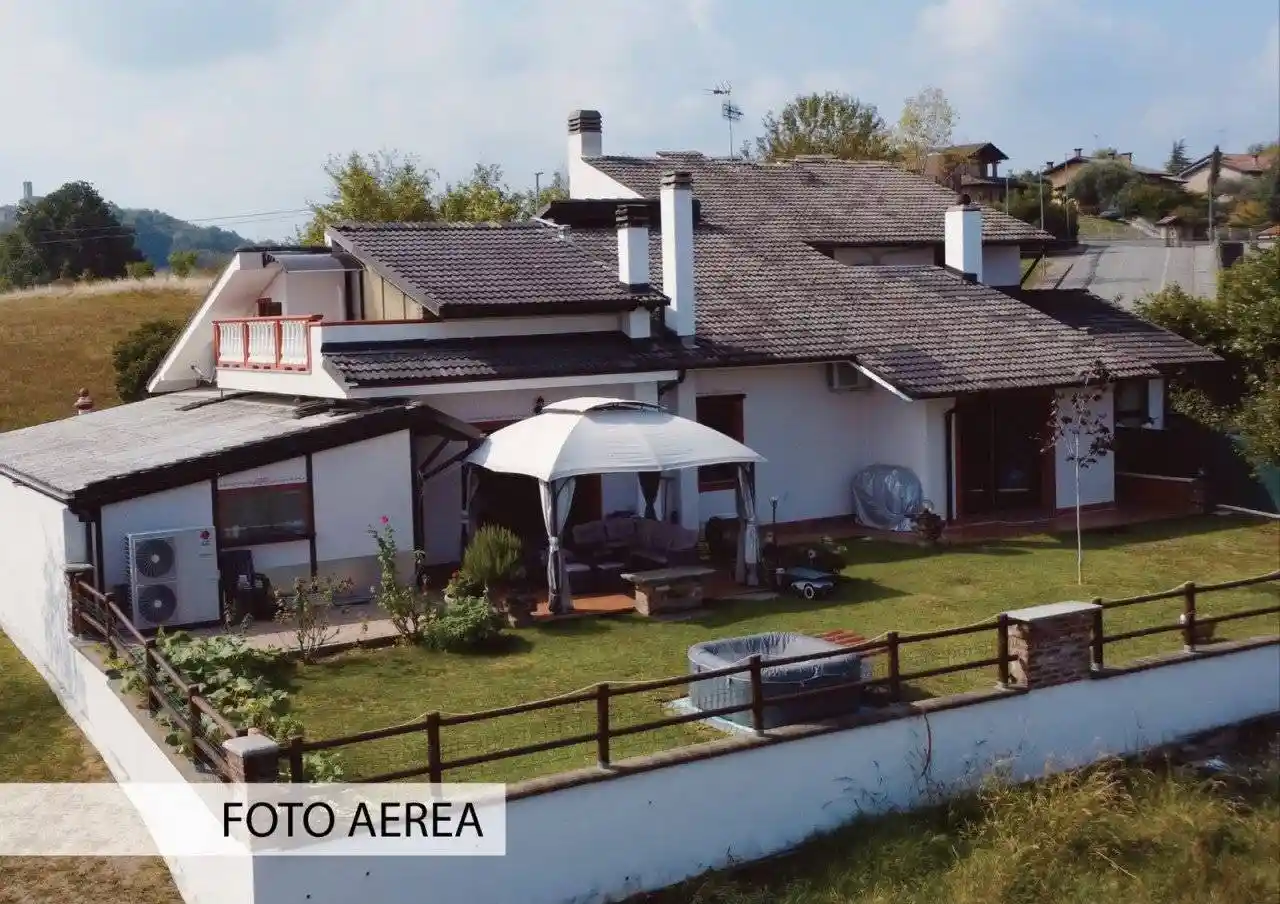 Villa in vendita a Verrua Savoia