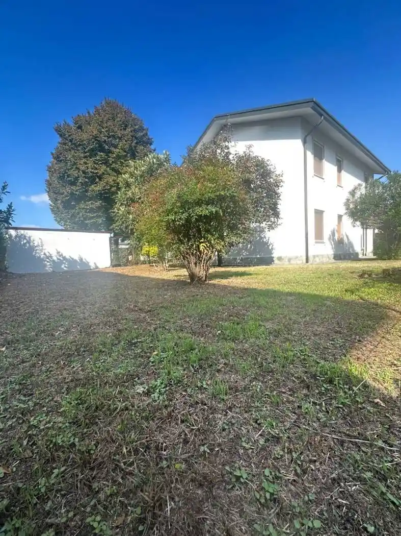 Villa in vendita a Paullo