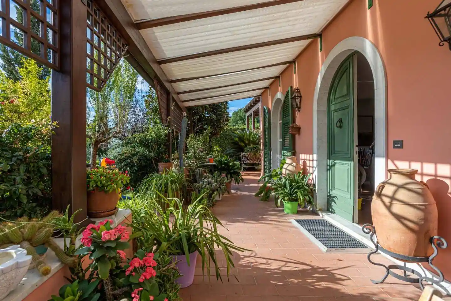 Villa in vendita a Carrara