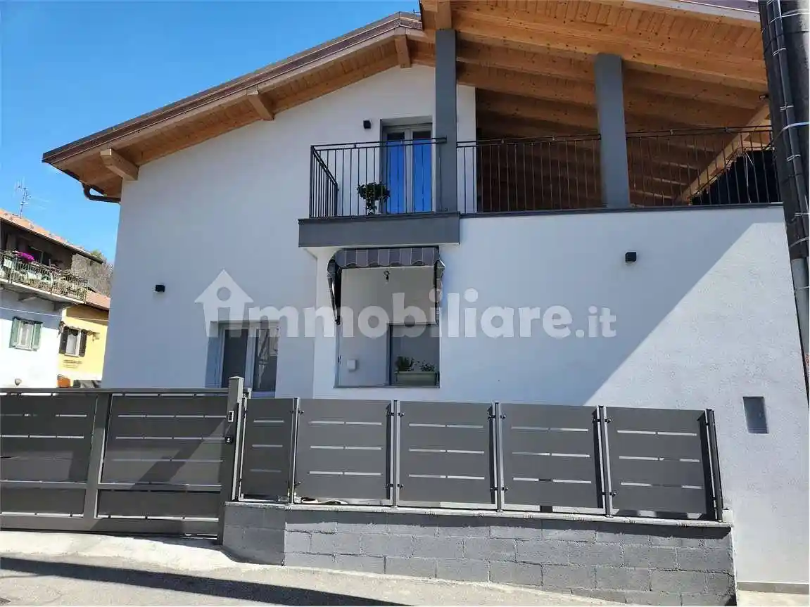 Casa indipendente in vendita a Verbania