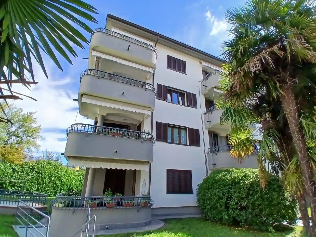 Appartamento in affitto a Montano Lucino