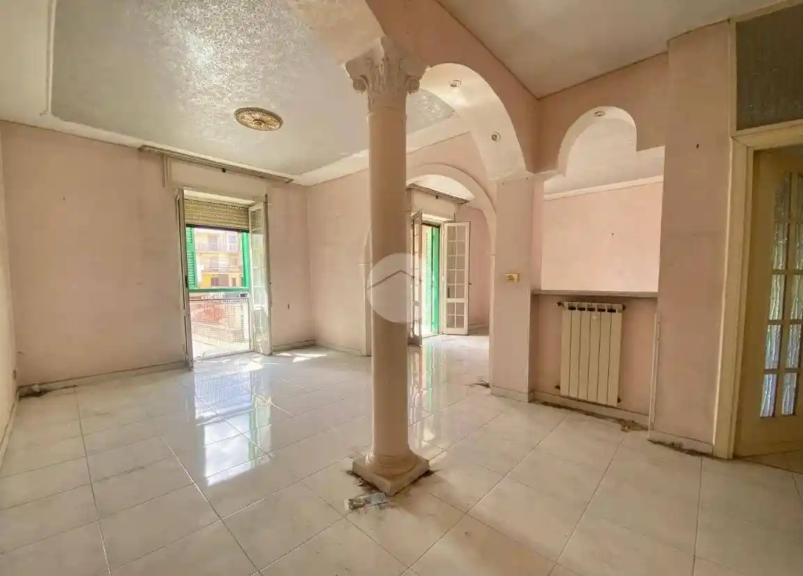 Appartamento in vendita a Napoli