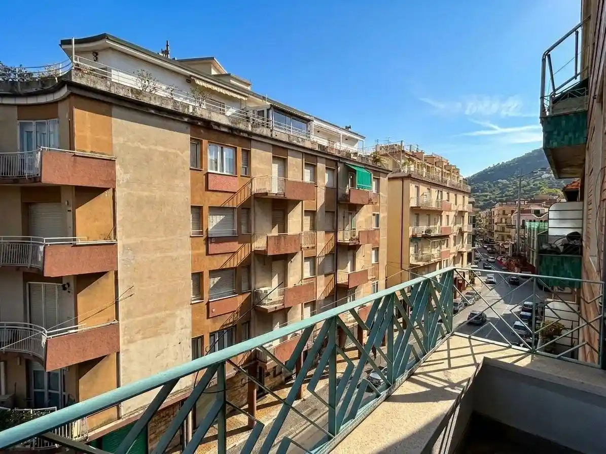Appartamento in vendita a Alassio