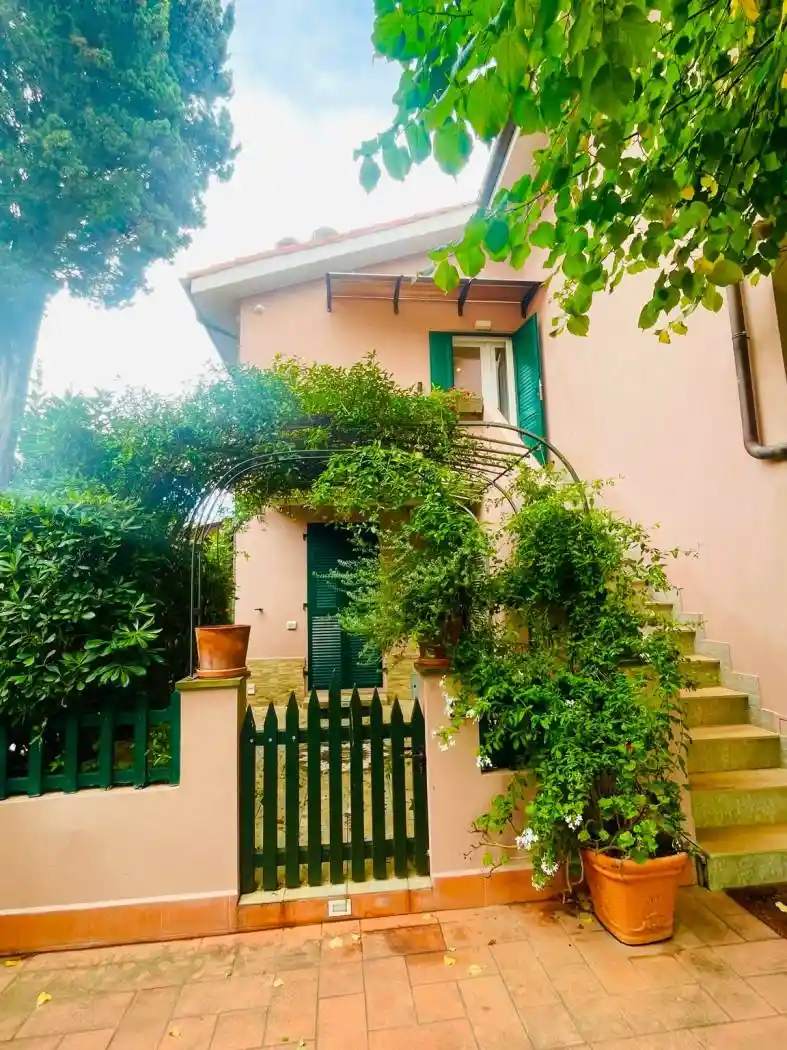Appartamento in vendita a Ameglia