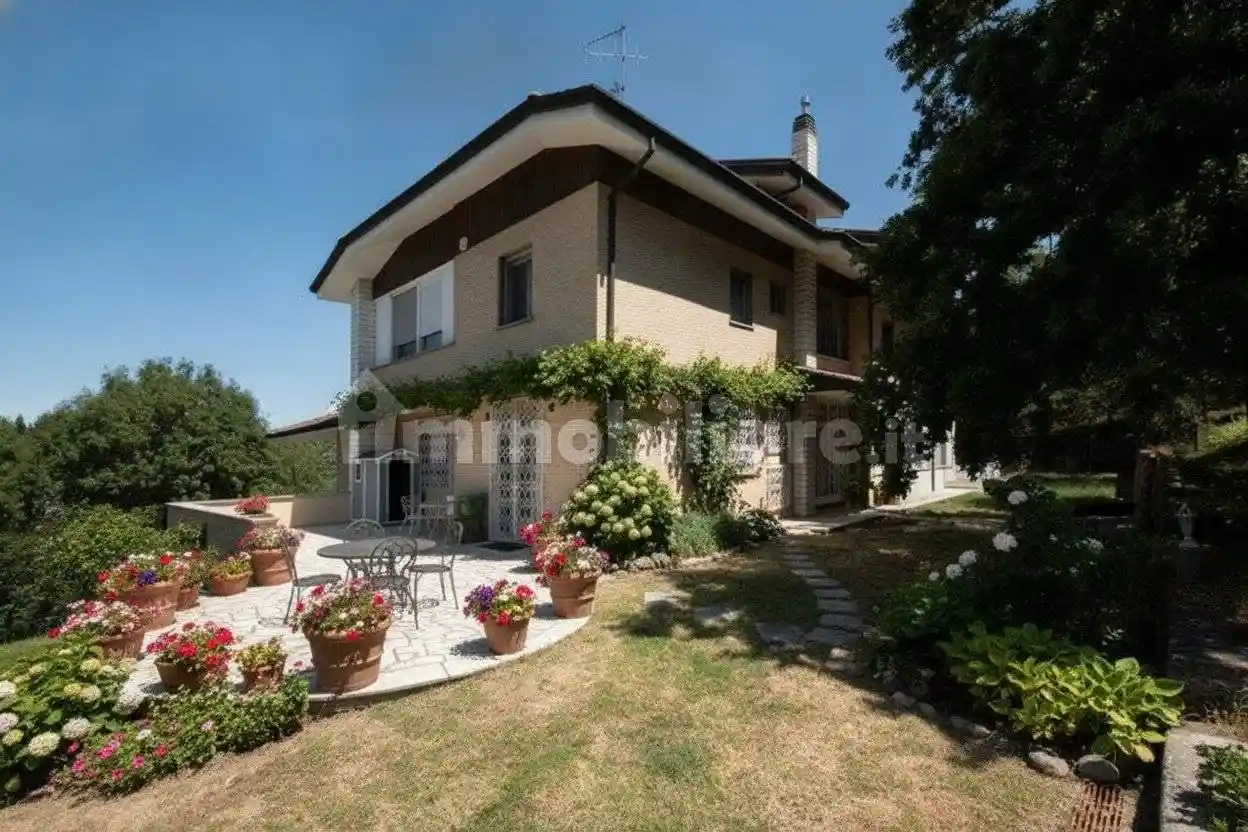 Villa in vendita a Pianoro