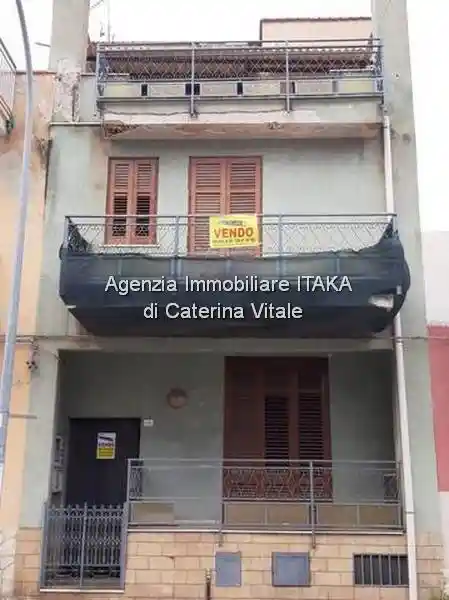 Palazzo - Edificio in vendita a Villabate
