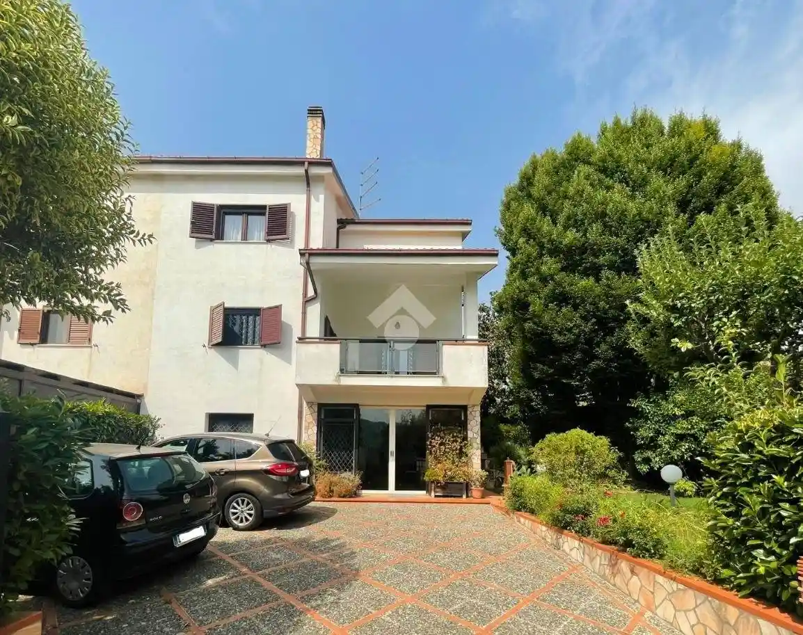 Villa in vendita a Mendicino