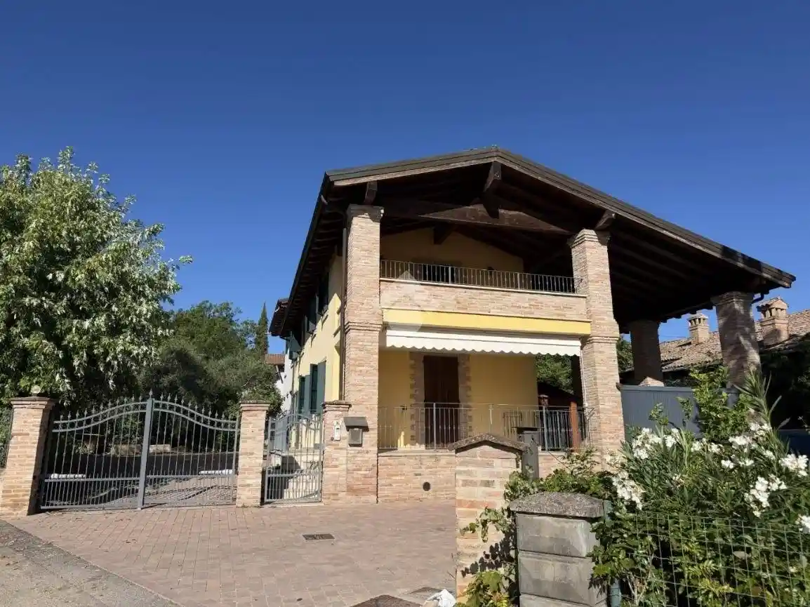 Villa in affitto a Maranello