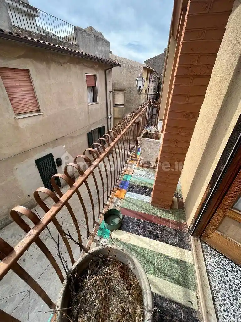 Appartamento in vendita a Luras