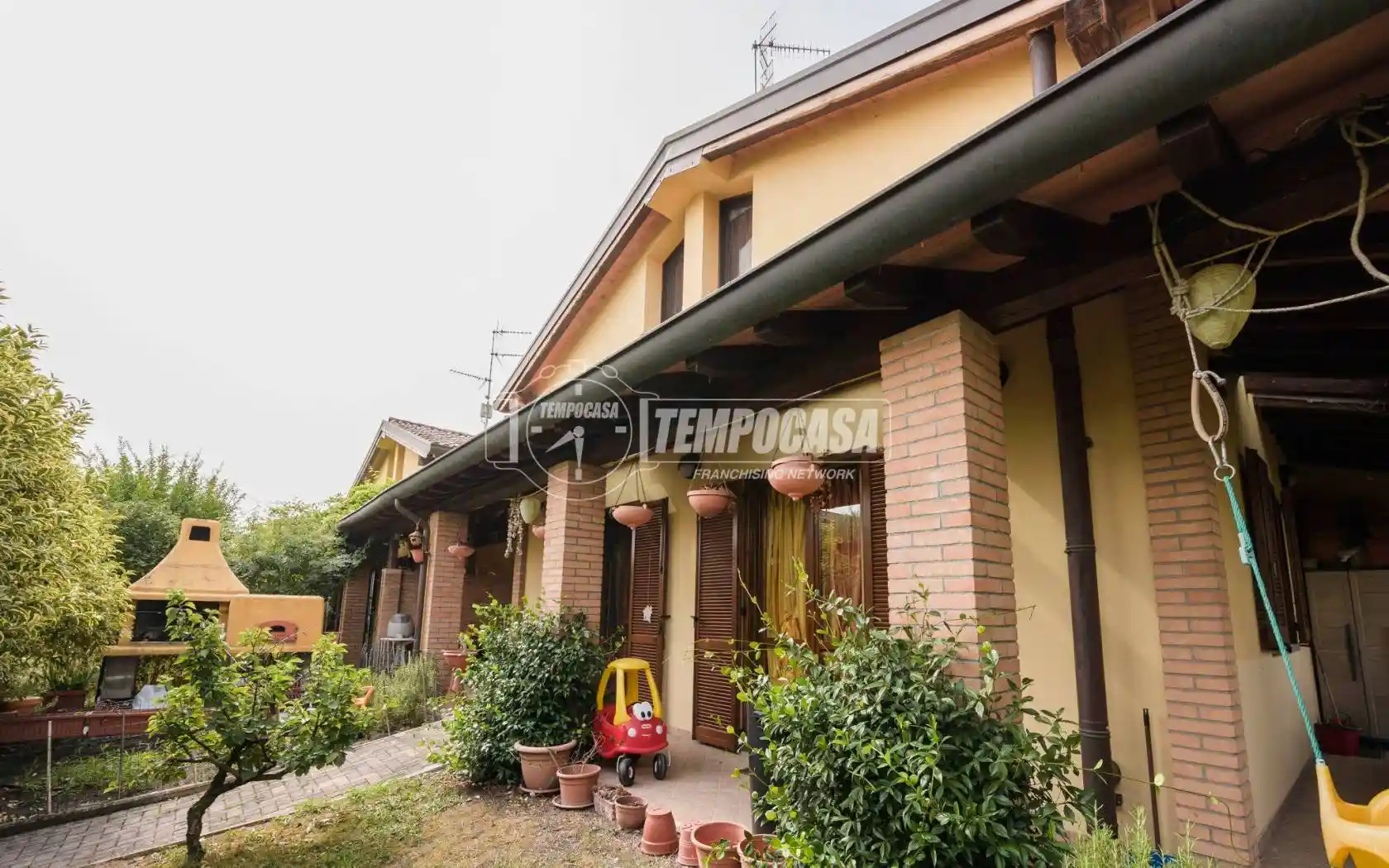 Villa in vendita a Medesano