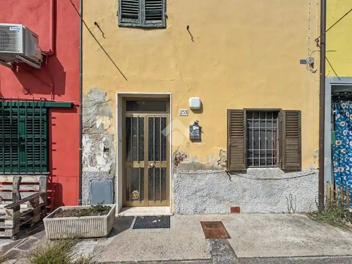Casa indipendente in vendita a Pisa