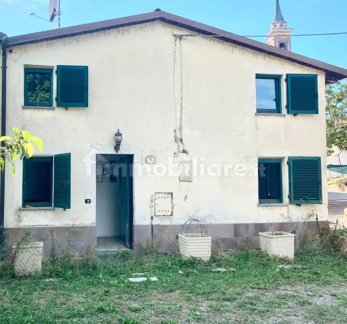 Villa in vendita a Calendasco
