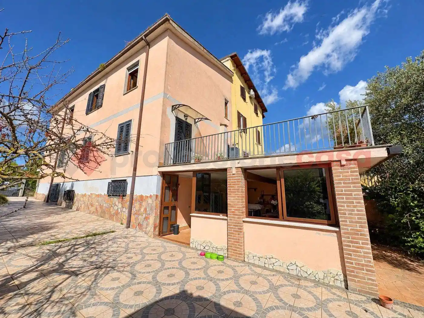 Villa in vendita a Aprilia