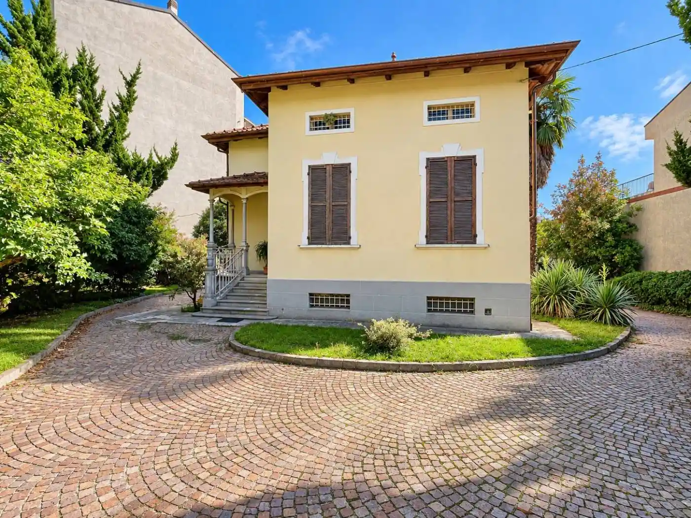 Villa in vendita a Romano Canavese