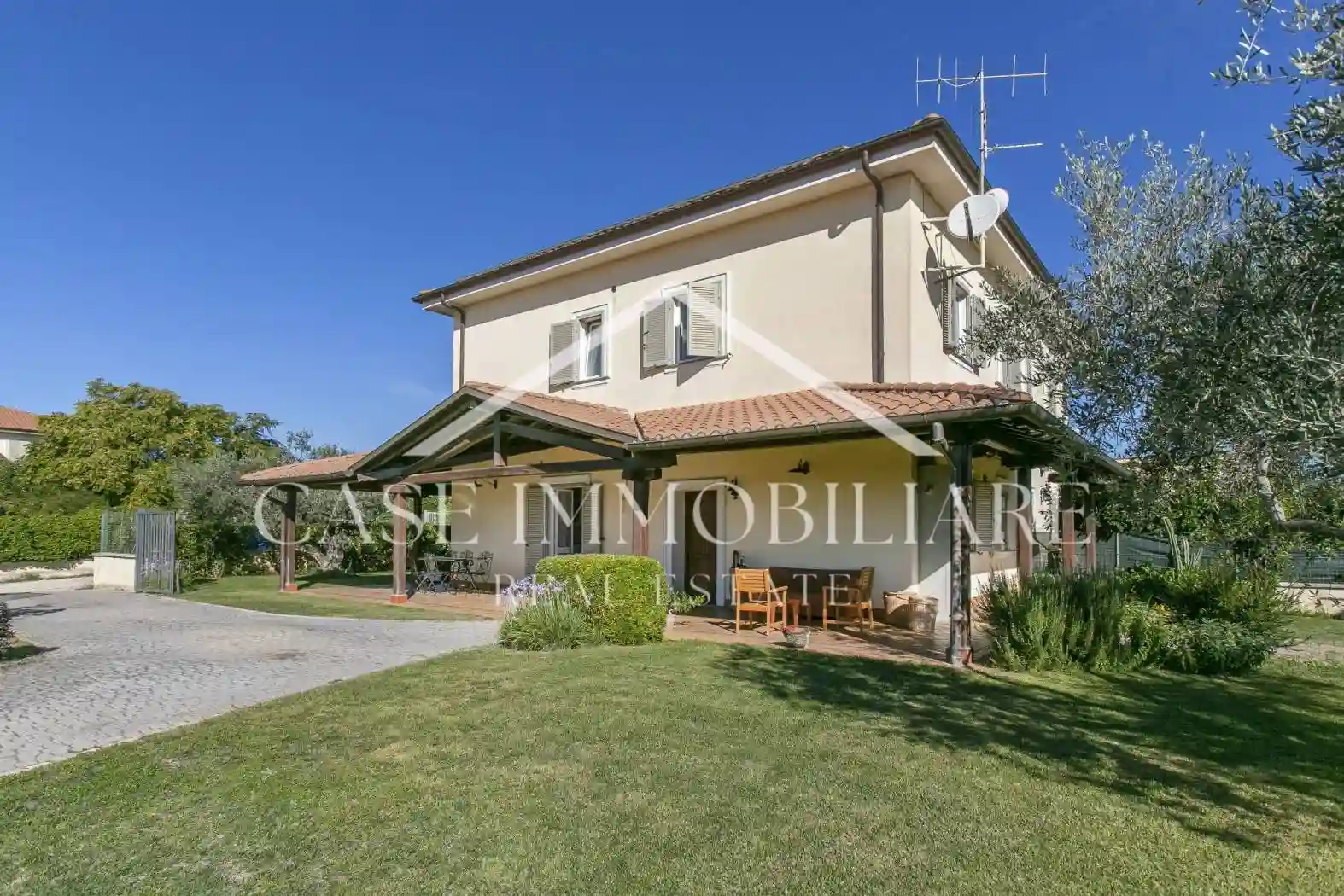 Villa - foto 2