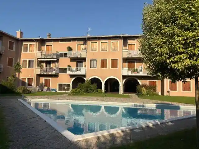 Appartamento in vendita a Desenzano del Garda