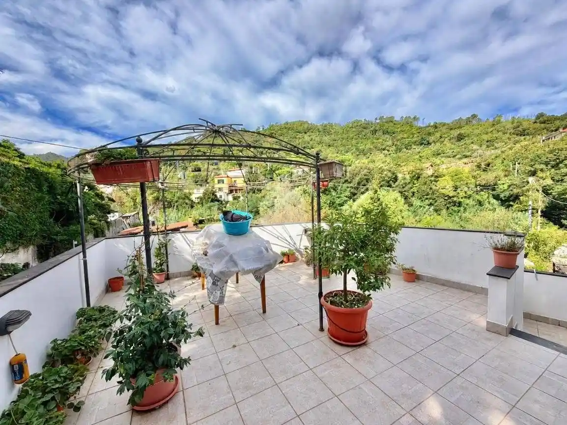 Casa indipendente in vendita a Savona