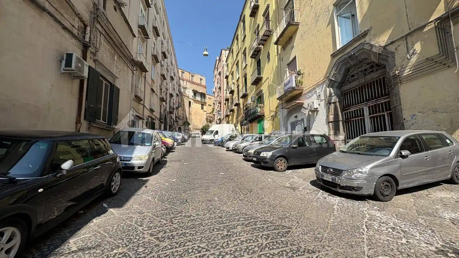 Appartamento in vendita a Napoli
