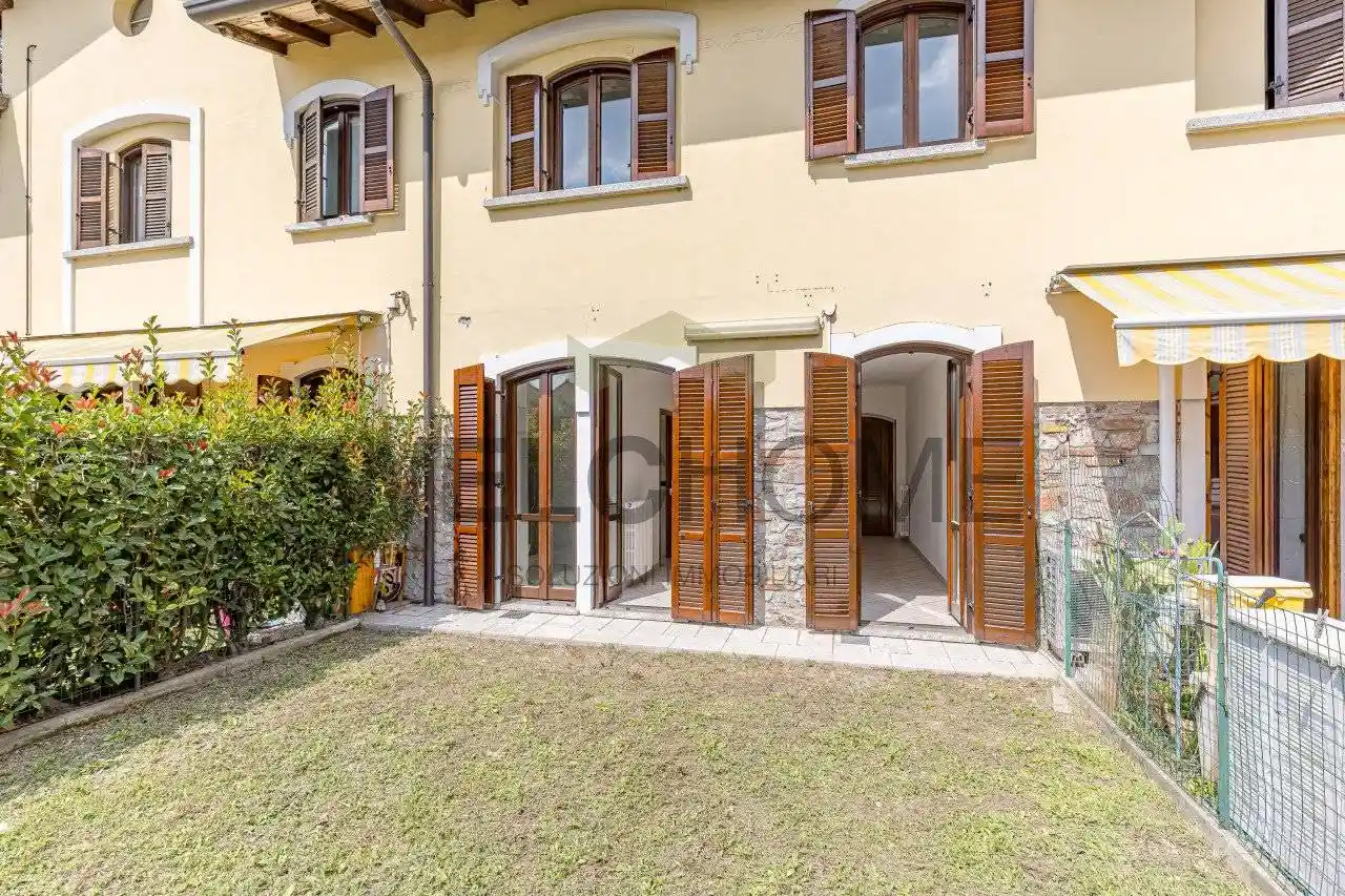 Appartamento in vendita a Anzano del Parco