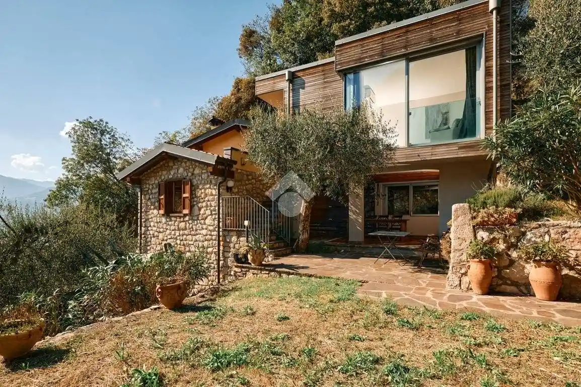 Rustico - Casale in vendita a Malcesine