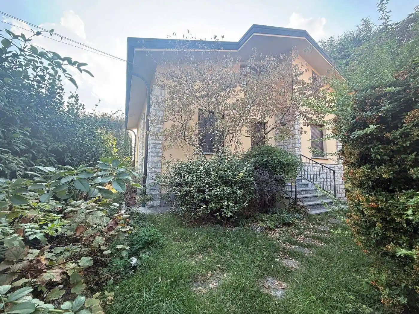 Villa in vendita a Canzo