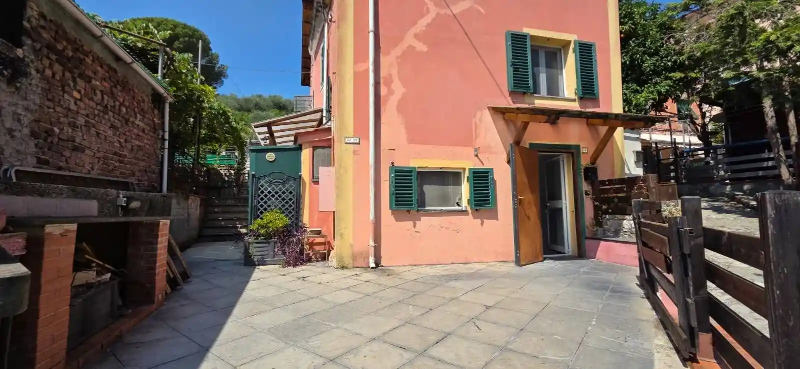 Casa indipendente in vendita a Genova