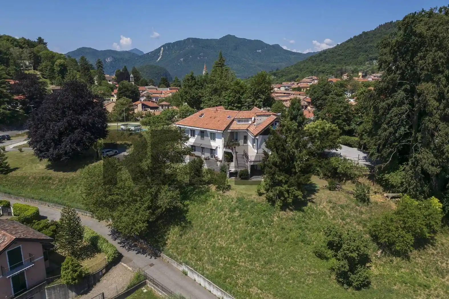 Villa in vendita a Viggiù