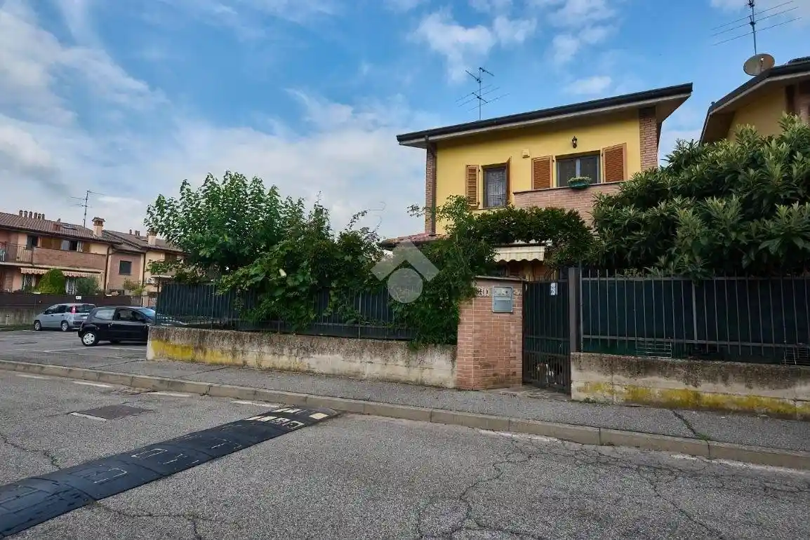 Villa in vendita a Merlino