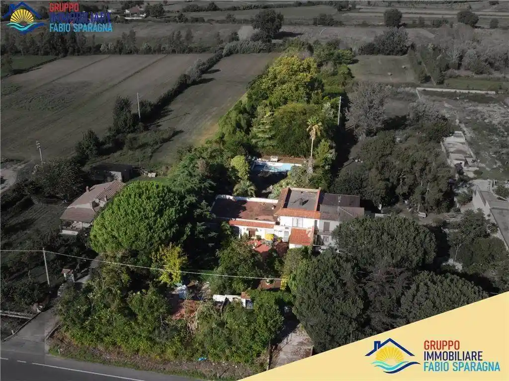 Villa in vendita a Cellole