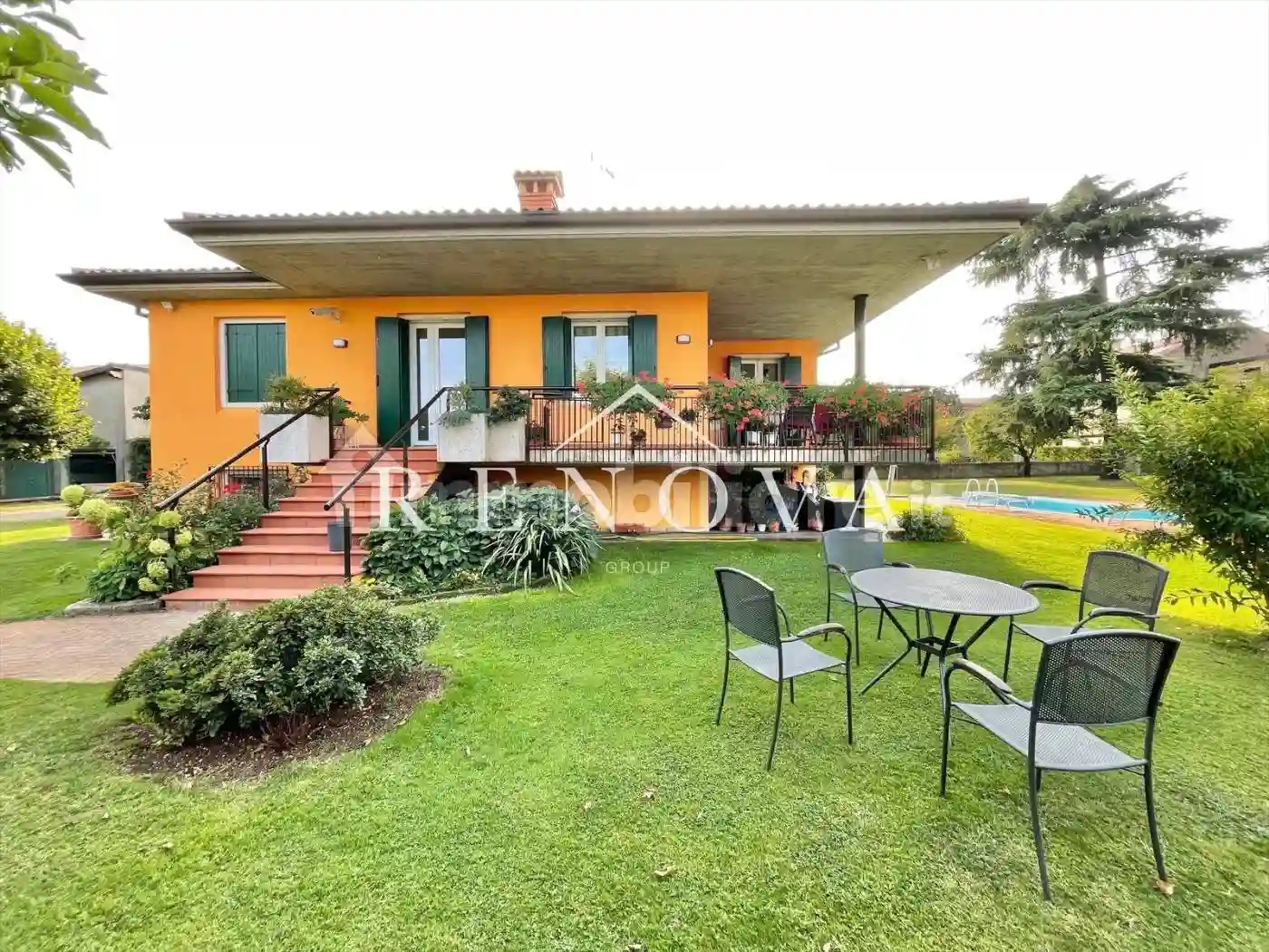 Villa - foto 2