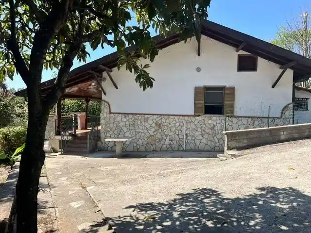 Villa in vendita a Ceccano