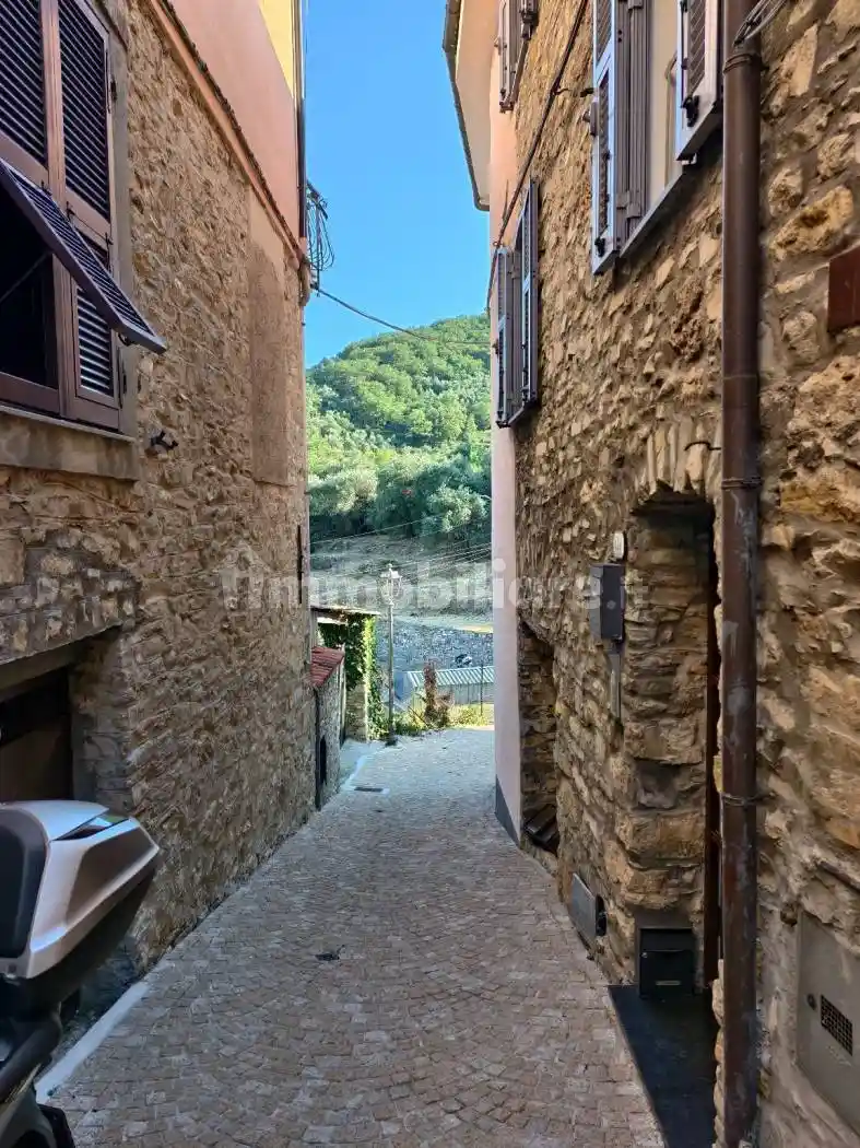 Appartamento in affitto a Imperia