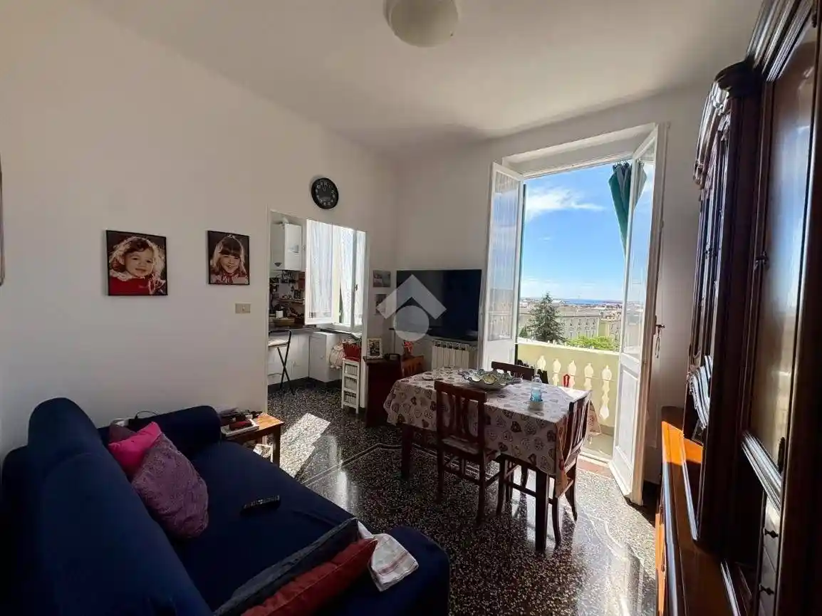Appartamento in vendita a Genova