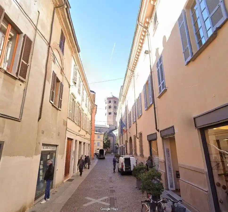 Appartamento in vendita a Piacenza