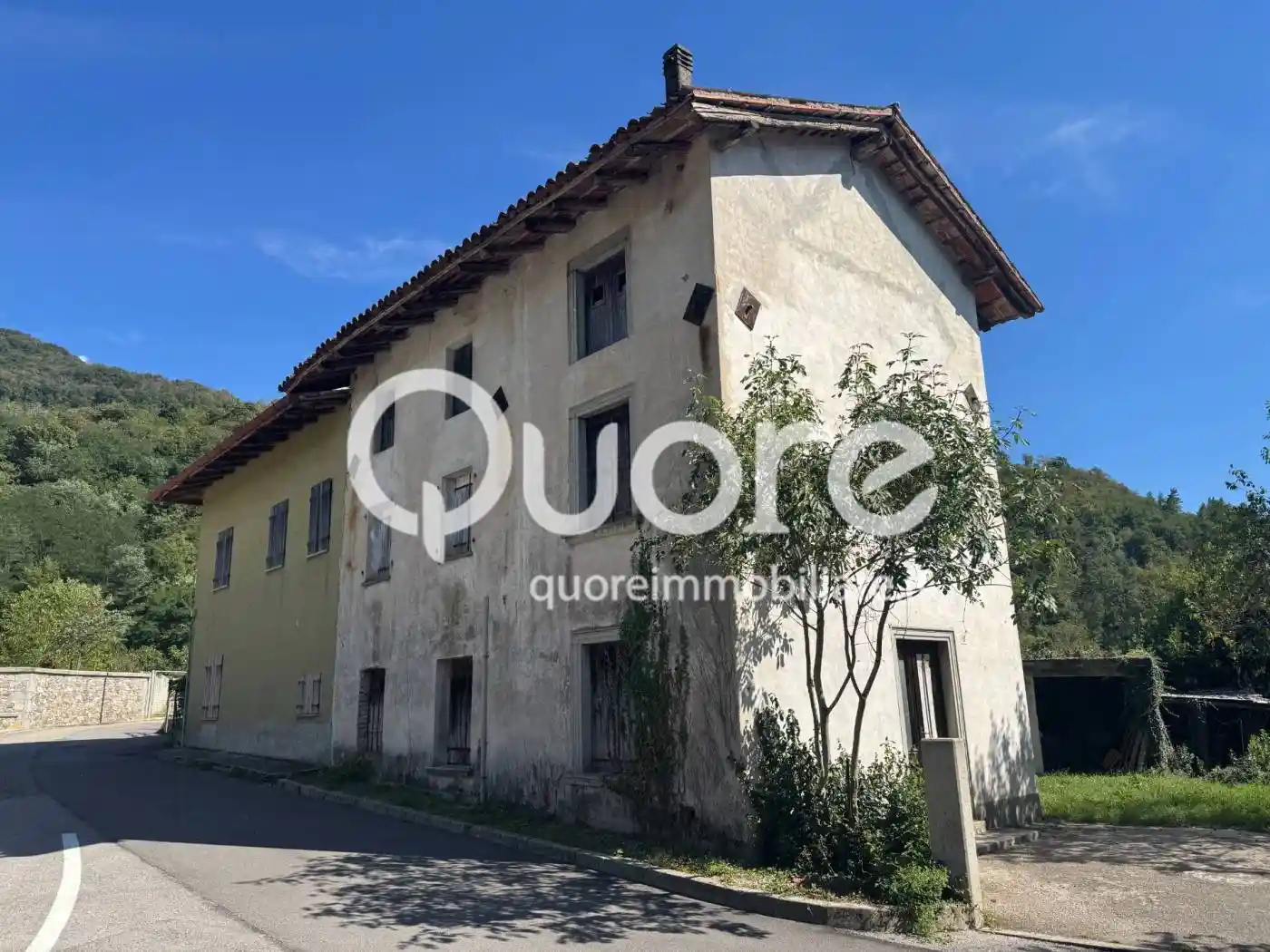 Villa in vendita a Attimis