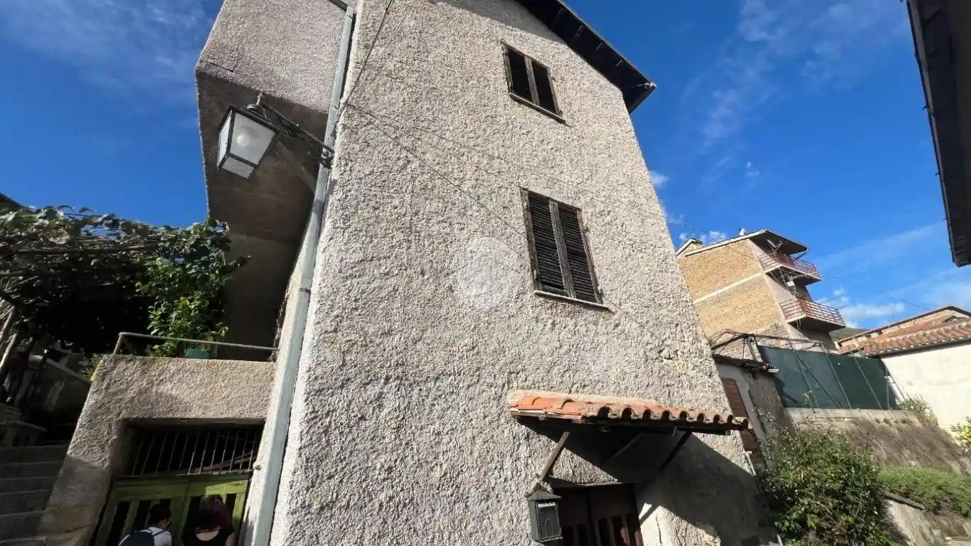 Appartamento in vendita a Serrone