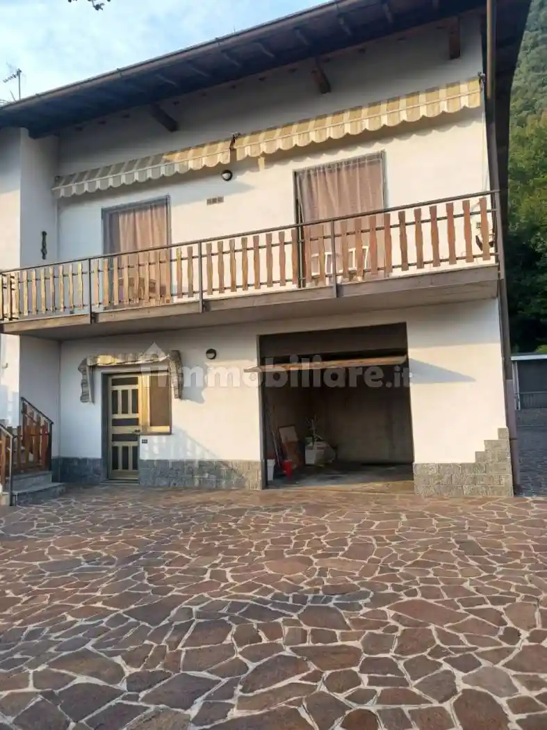 Appartamento in vendita a Cisano Bergamasco