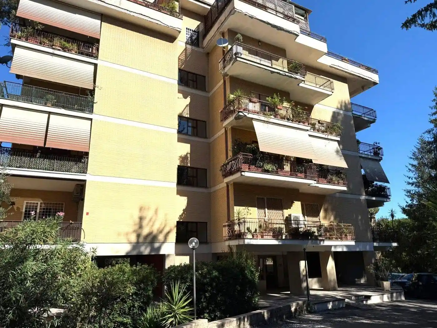 Appartamento in vendita a Roma