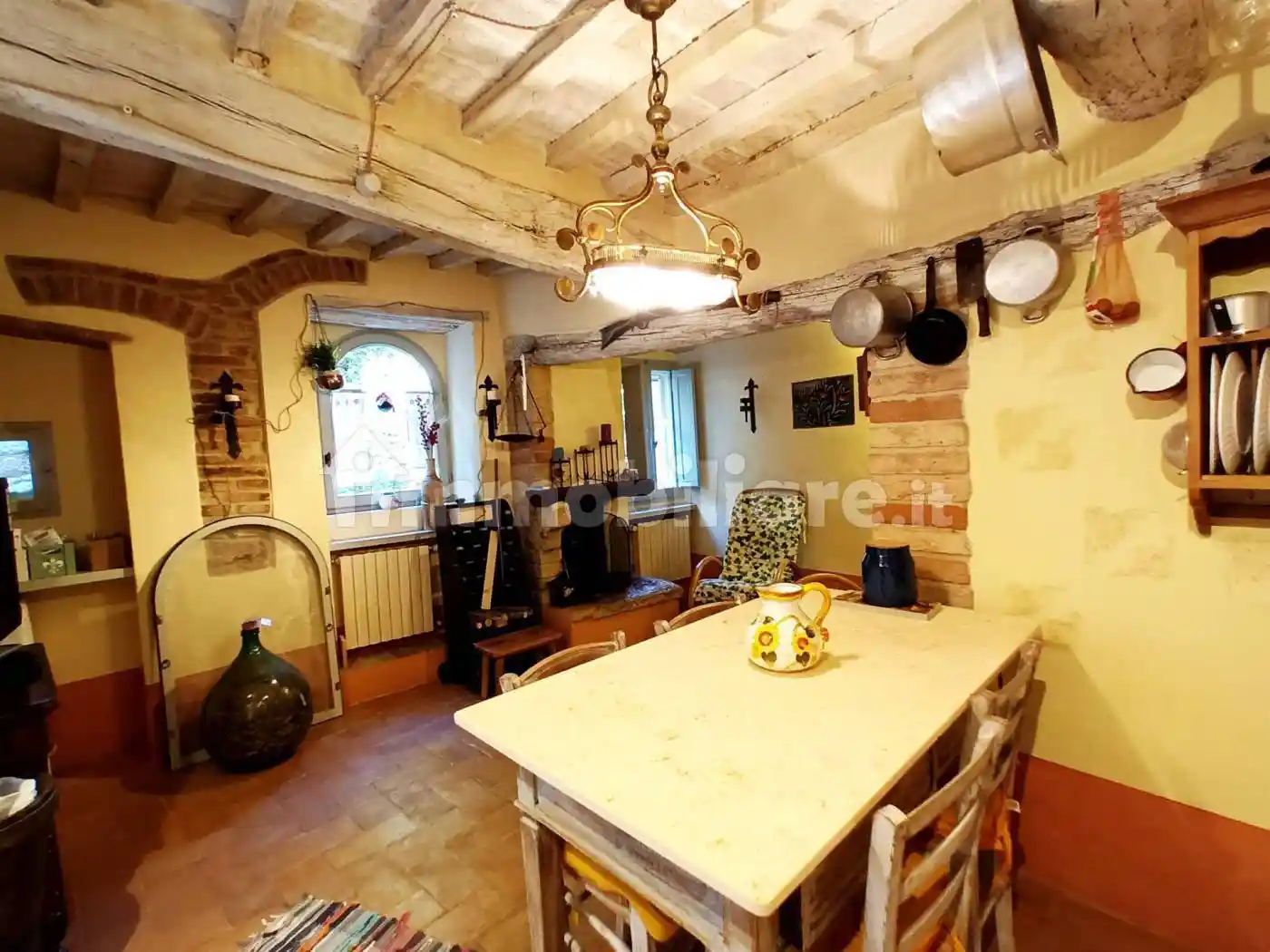 Appartamento in vendita a Cetona